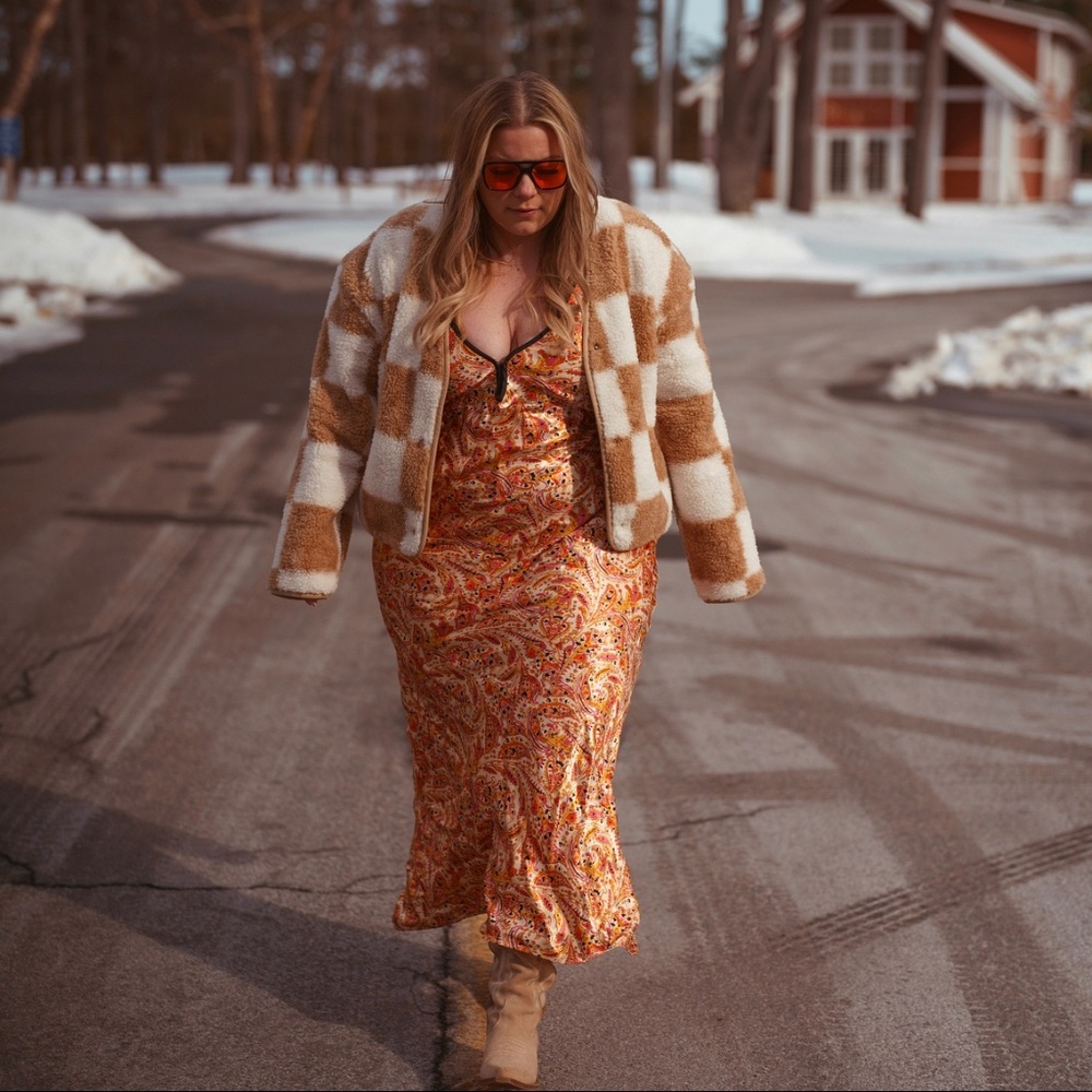 Never fully dressed maxi